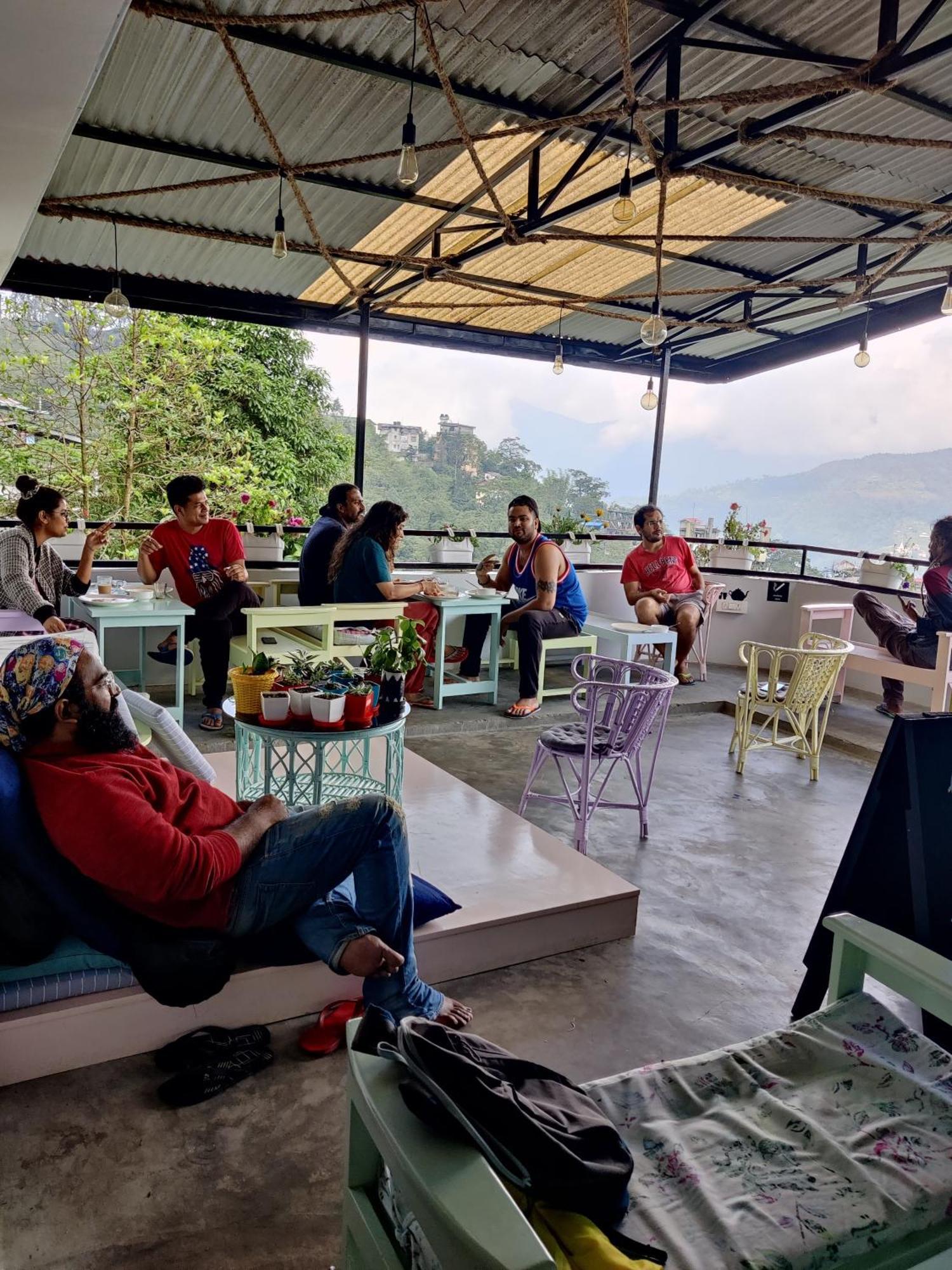 Tag Along 2 0 Hostel Gangtok Dış mekan fotoğraf